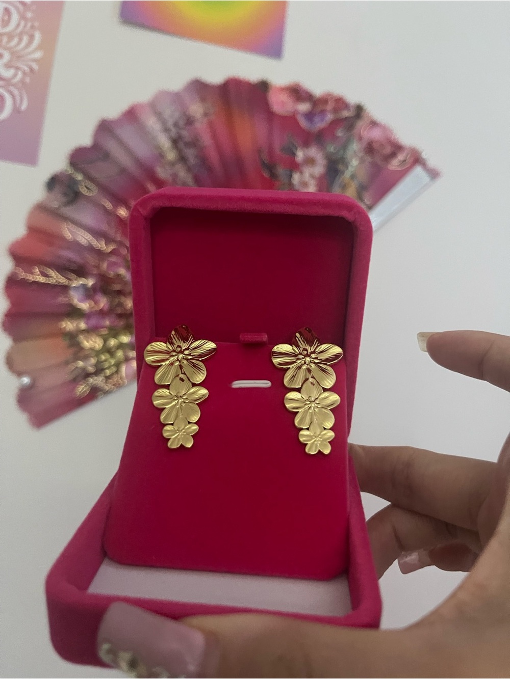 Women’s Gold Tone Flower Drop Earrings - Elegant Floral Dangle